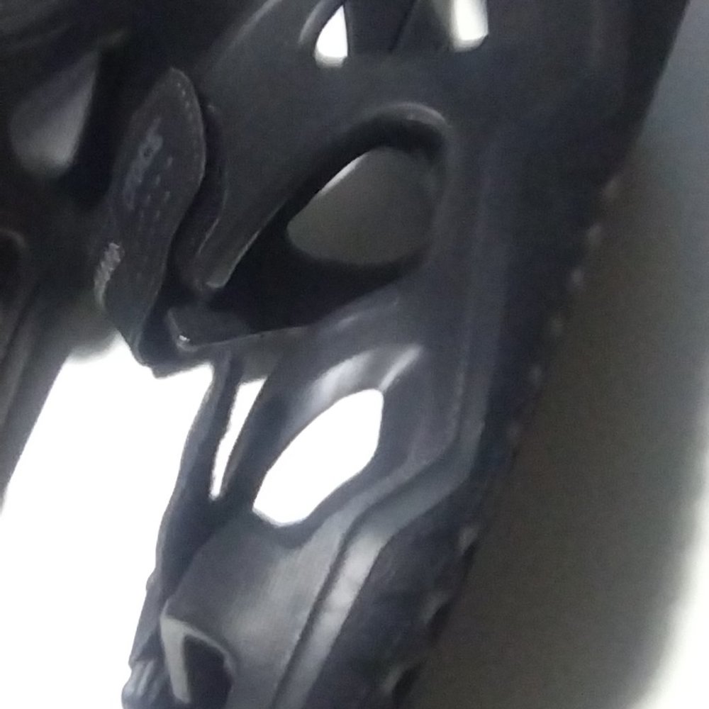 Crock Sandals - Picture 5 of 9
